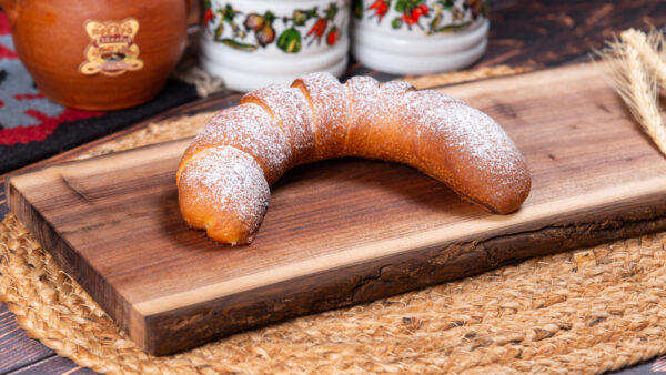 Кифла са џемом